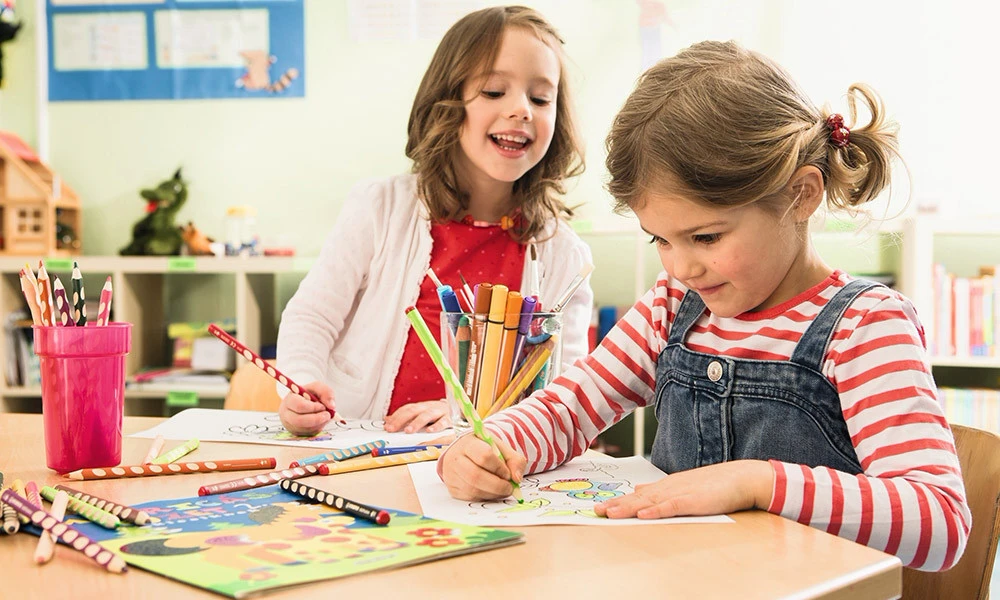 Ergonomischer Buntstift STABILO EASYcolors6er Etui Für Rechtshänder 4 Ergonomischer Buntstift STABILO EASYcolors6er Etui Für Rechtshänder – Bild 2