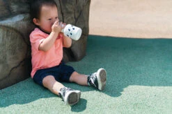 Klean Kanteen Edelstahl Trinkflasche Kid Classic 355ml Sippy Cap - Sharks (weiß Mit Motiv) -Schulrucksack 44126