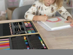 Djeco Malkasten Big Box (88 Teile) 20 Djeco Malkasten Big Box (88 Teile) -Schulrucksack 59206