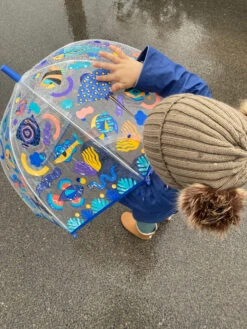 Djeco Regenschirm Fische Mit Farbwechsel (Ø70cm) In Transparent/bunt -Schulrucksack 60348