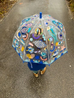 Djeco Regenschirm Fische Mit Farbwechsel (Ø70cm) In Transparent/bunt -Schulrucksack 60350